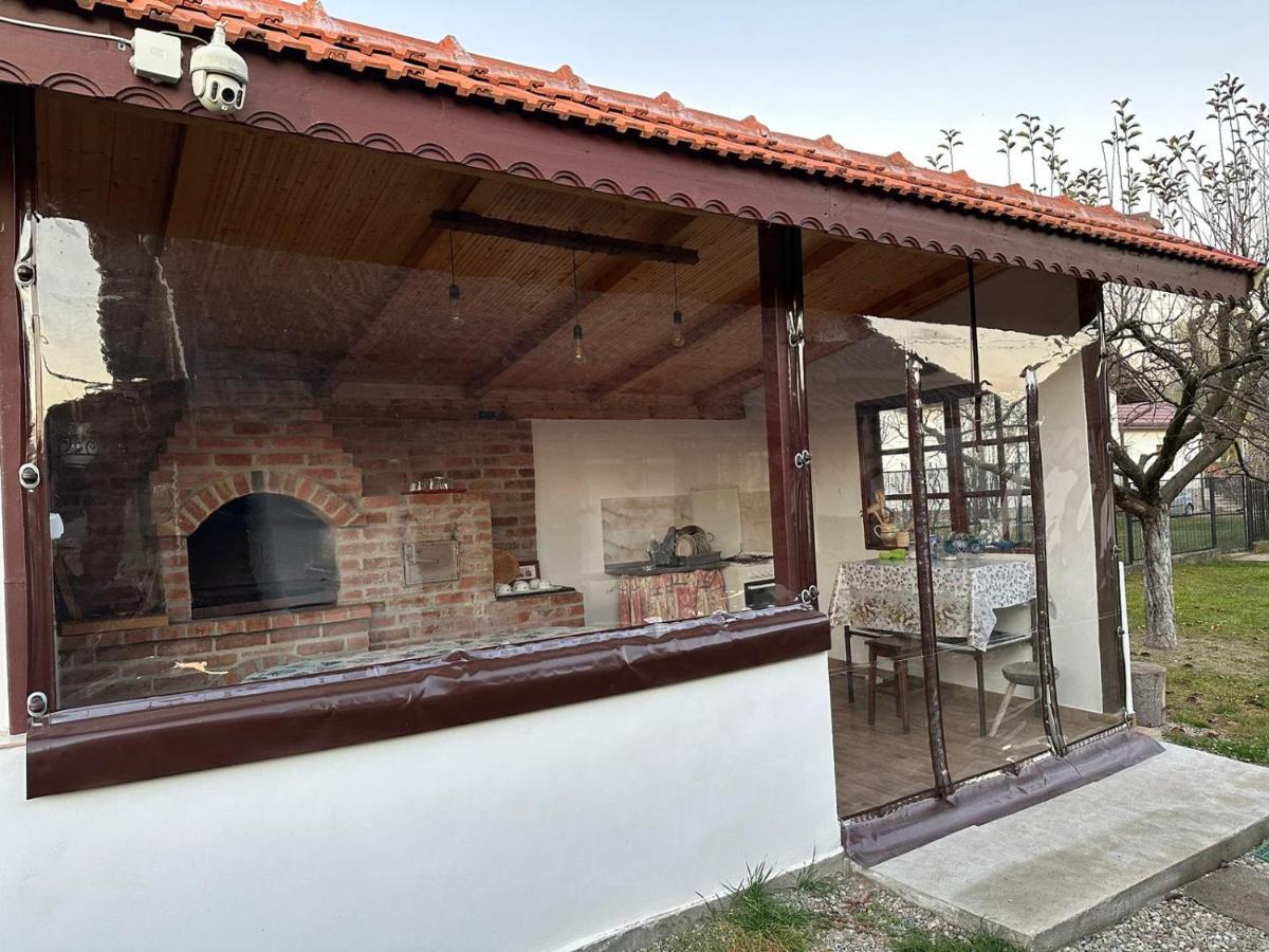 Casa De Vacanta Mirela Novaci-Străini Exterior foto